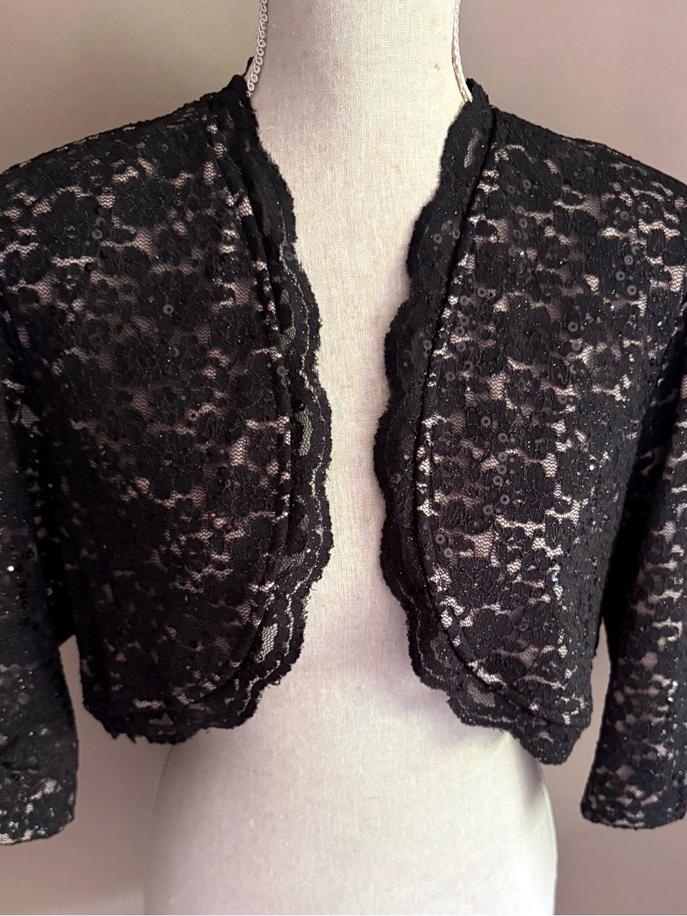 R&M Richards Black Sequin Lace Bolero  Jacket Evening Dress Coverup Scalloped